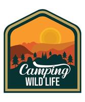 Camping wildes Leben Vektor-T-Shirt-Design-Vorlage vektor