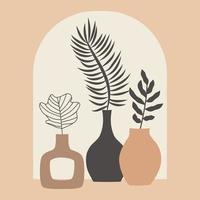 Palmblätter und Blätter von Zierpflanzen in einer Vase, in einem Bogen. tropischer Hintergrund. exotische komposition auf beigem hintergrund vektor