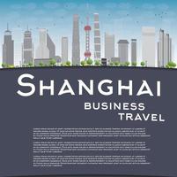 shanghai-skyline mit grauen wolkenkratzern und kopierraum vektor