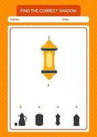 Finden Sie das richtige Schattenspiel mit arabischer Laterne. arbeitsblatt für vorschulkinder, kinderaktivitätsblatt vektor