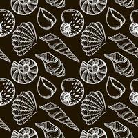 sömlösa, handritade havsdjur i skissstil. silhuetter av snäckskal. svart bakgrund. isolerat. sommar. hav. platt design. vektor illustration