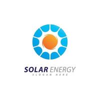 solen energi logotyp formgivningsmall. kreativ solpanel energi elektrisk el logotyp vektor