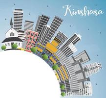 kinshasa-skyline mit grauen gebäuden, blauem himmel und kopierraum. vektor