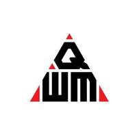 QWM-Dreieck-Buchstaben-Logo-Design mit Dreiecksform. QWM-Dreieck-Logo-Design-Monogramm. QWM-Dreieck-Vektor-Logo-Vorlage mit roter Farbe. qwm dreieckiges Logo einfaches, elegantes und luxuriöses Logo. vektor