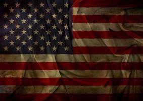 realistischer Hintergrund der amerikanischen Flagge im alten Grunge-Stil vektor
