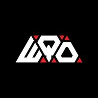 wqo triangel bokstavslogotypdesign med triangelform. wqo triangel logotyp design monogram. wqo triangel vektor logotyp mall med röd färg. wqo triangulär logotyp enkel, elegant och lyxig logotyp. wqo