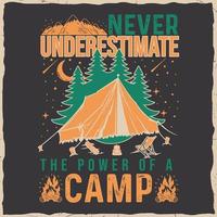 camping vandring t-shirt design retro vintage typografi illustration för tryck vektor