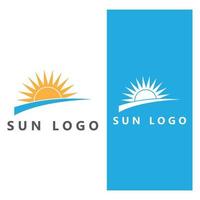 Inspiration für das Design des Ozeansonnenuntergang-Logos. isoliert auf weißem Hintergrund vektor