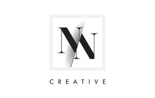 nn Serif Letter Logo Design mit kreativem Schnitt. vektor