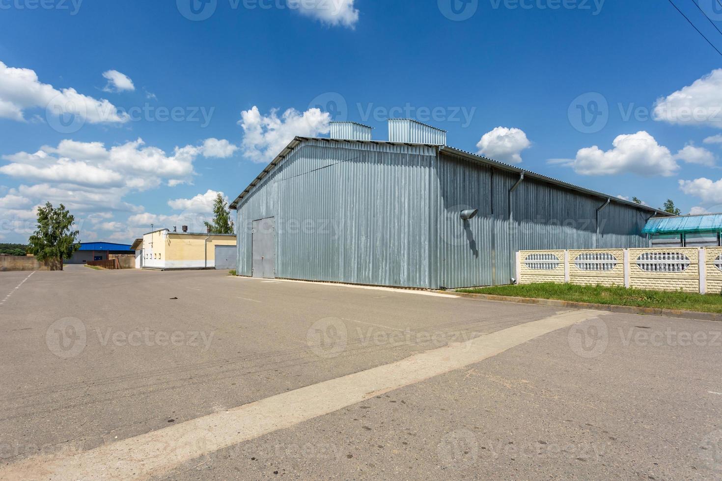 hangar pour fruits et légumes en stock de stockage. entrepôt de fabrication. industrie végétale photo