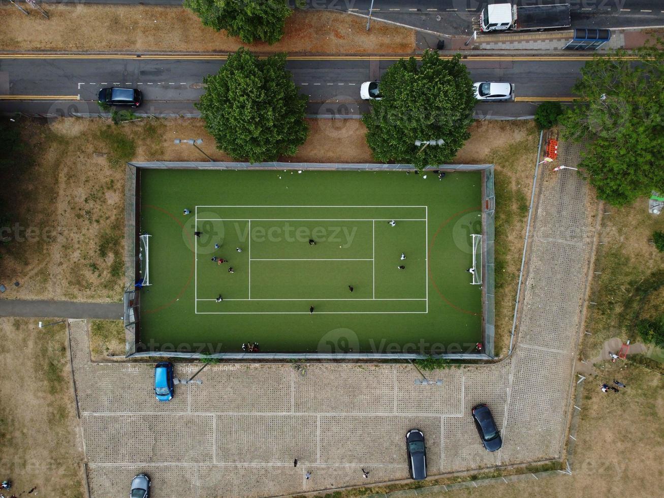 vue aérienne et images en grand angle de l'aire de jeux de la ville de luton en angleterre royaume-uni photo