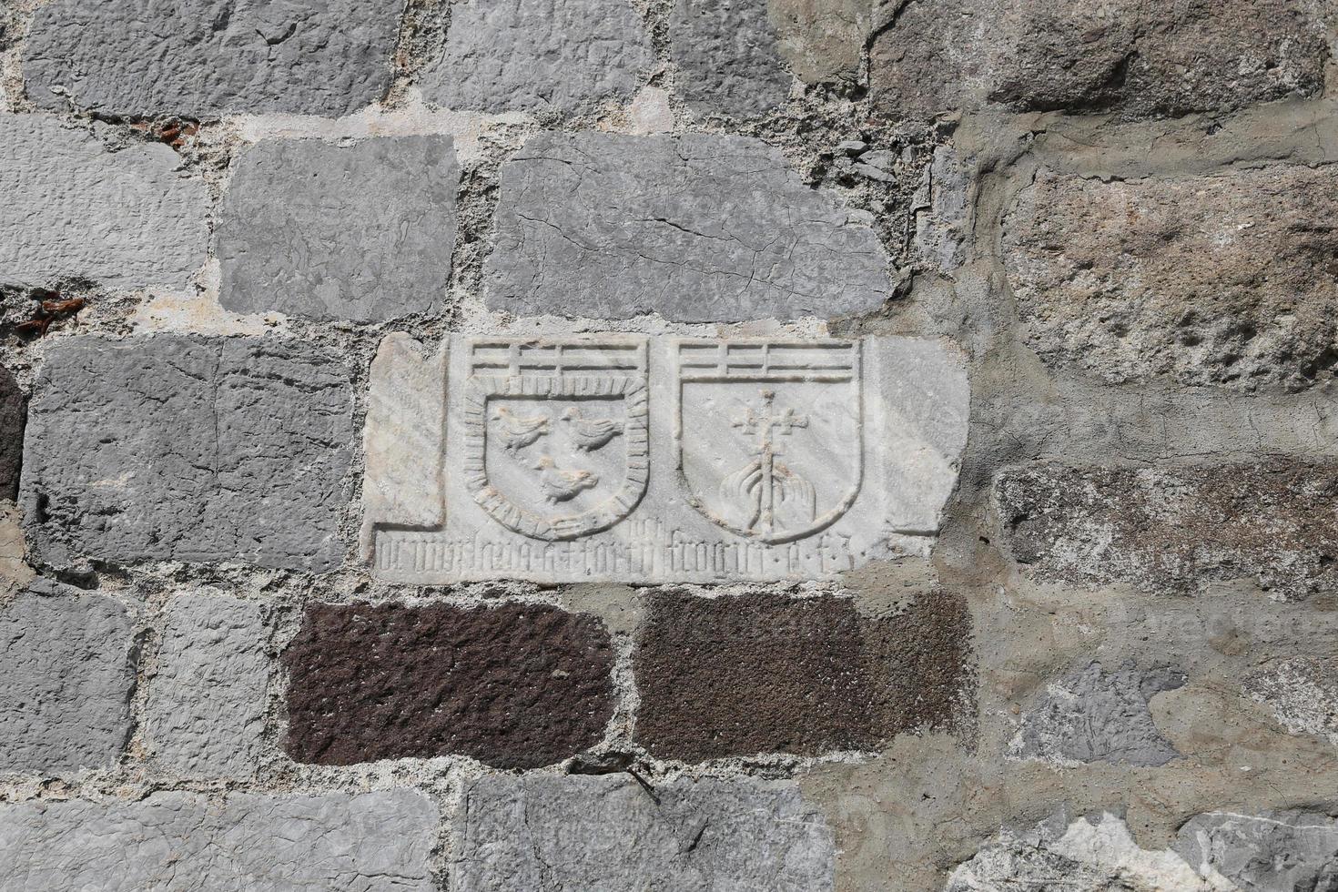 Symboles de chevalier dans le château de Bodrum, Turquie photo