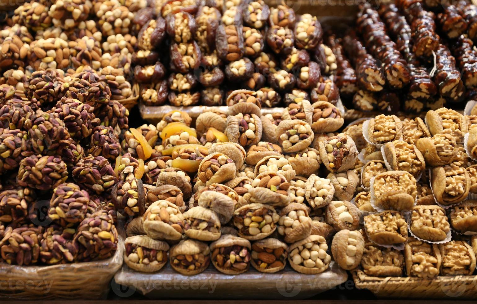 Bonbons turcs dans le bazar aux épices, Istanbul, Turquie photo