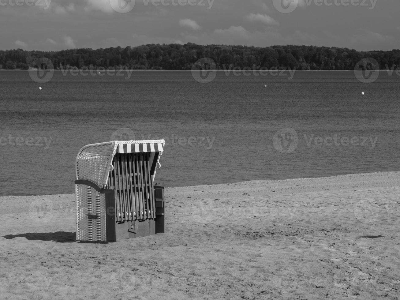 ville d'eckernfoerde à la mer baltique photo