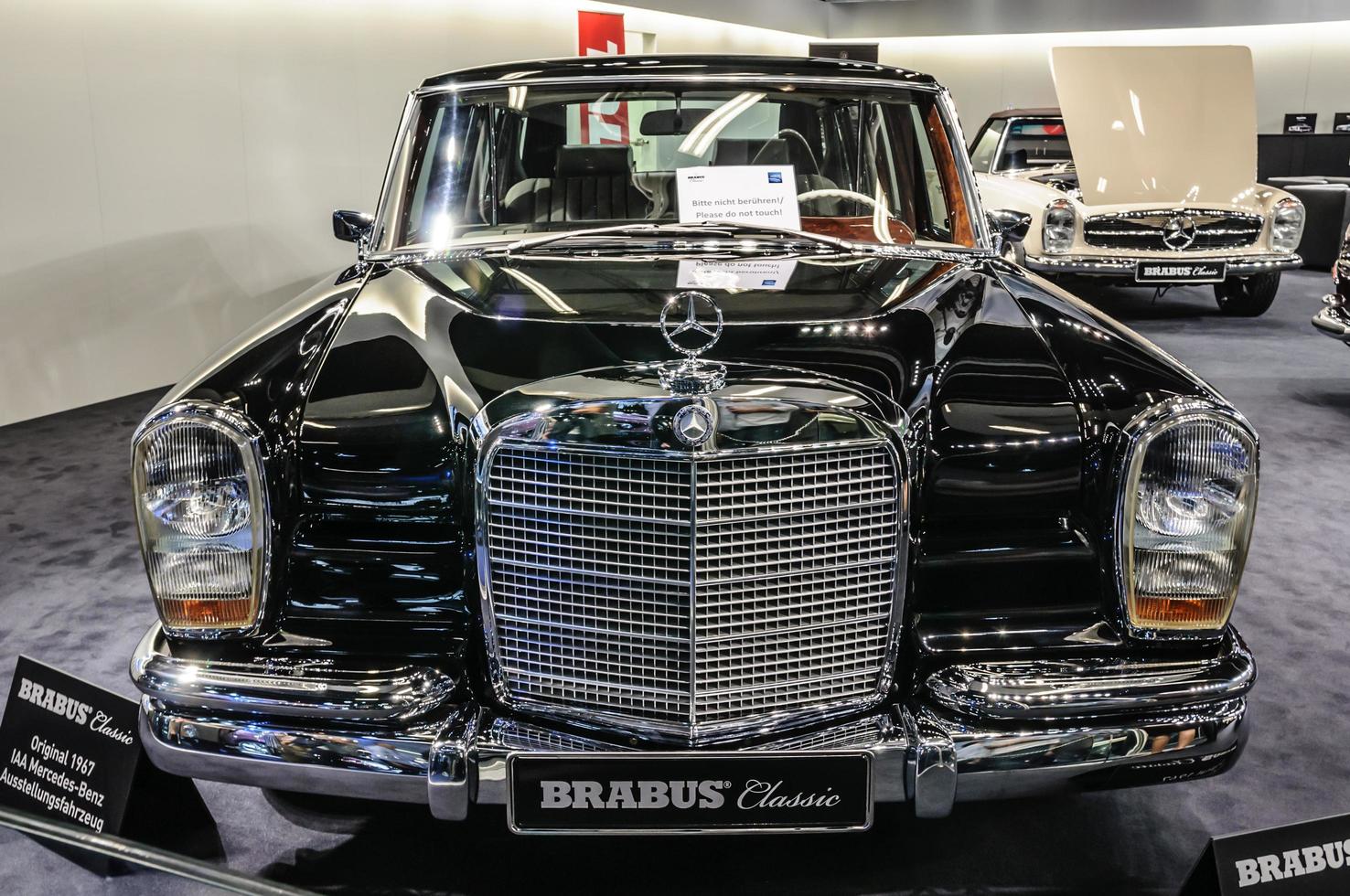 francfort - septembre 2015 brabus classique mercedes-benz 600 pullman photo