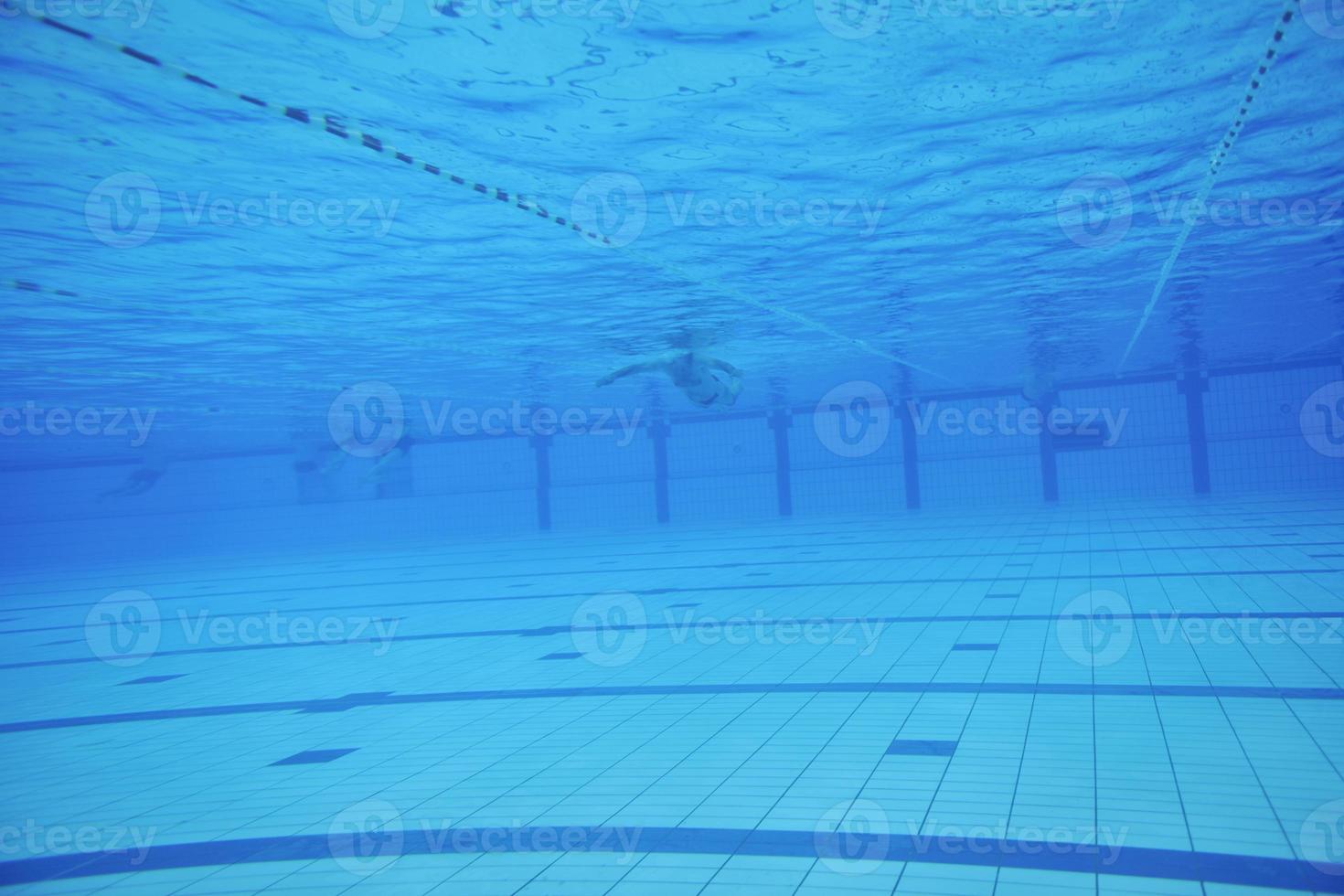 piscine sous l'eau photo