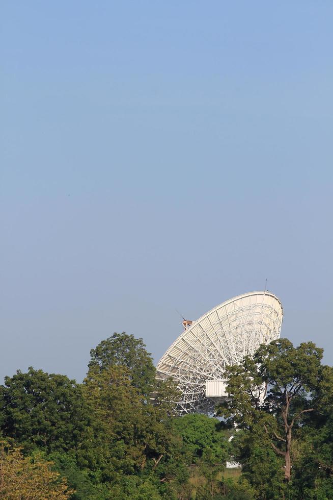 antenne parabolique très grande photo