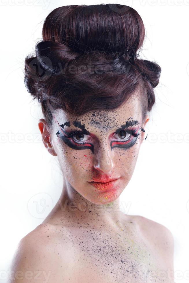 belle femme avec du maquillage de luxe photo