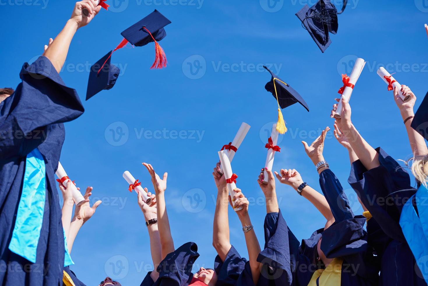 étudiants diplômés du secondaire photo