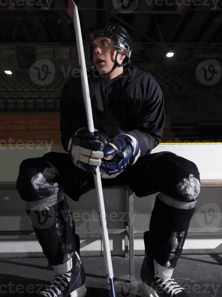 joueurs de hockey sur banc photo