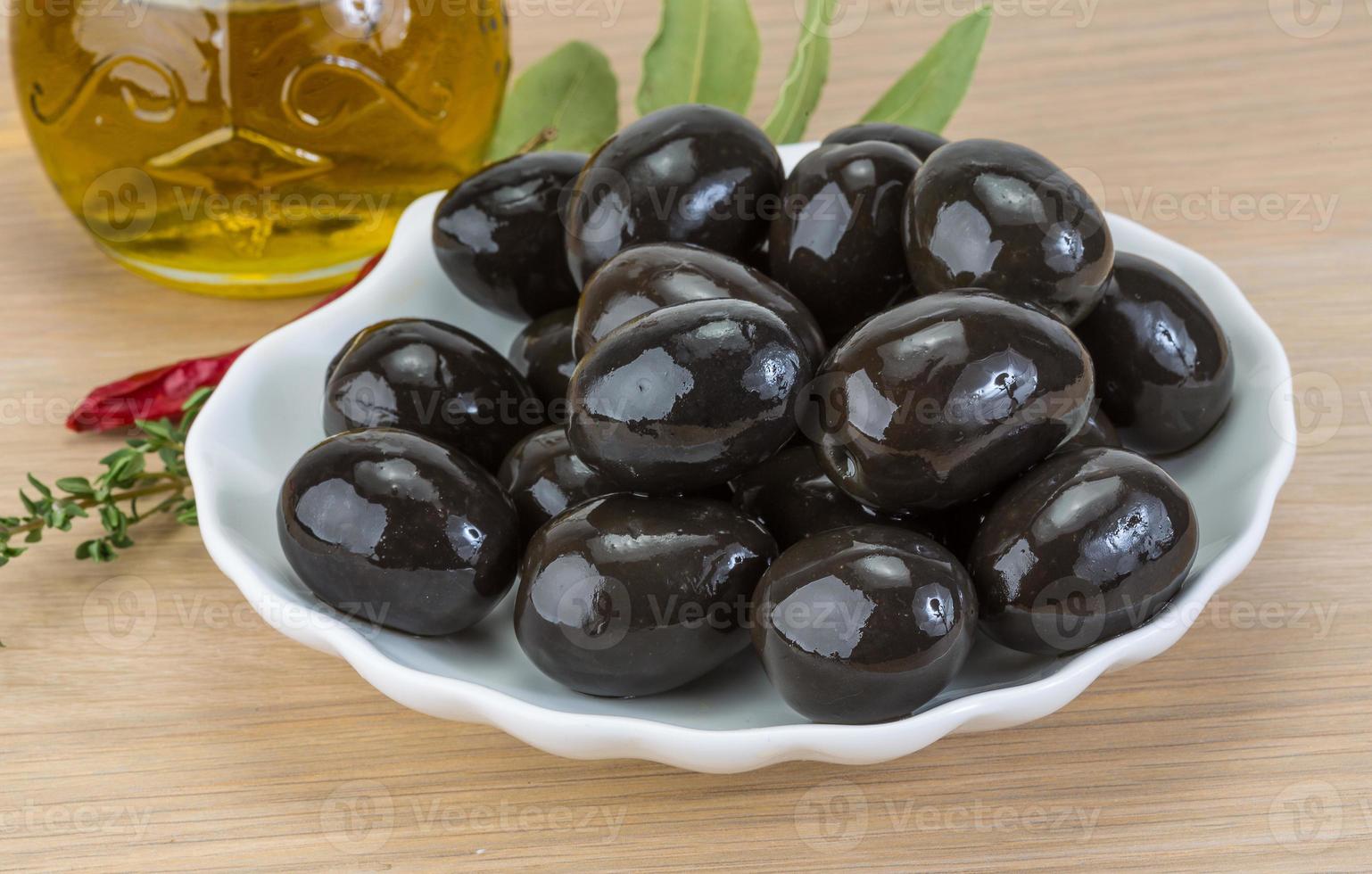 olives noires cuites photo