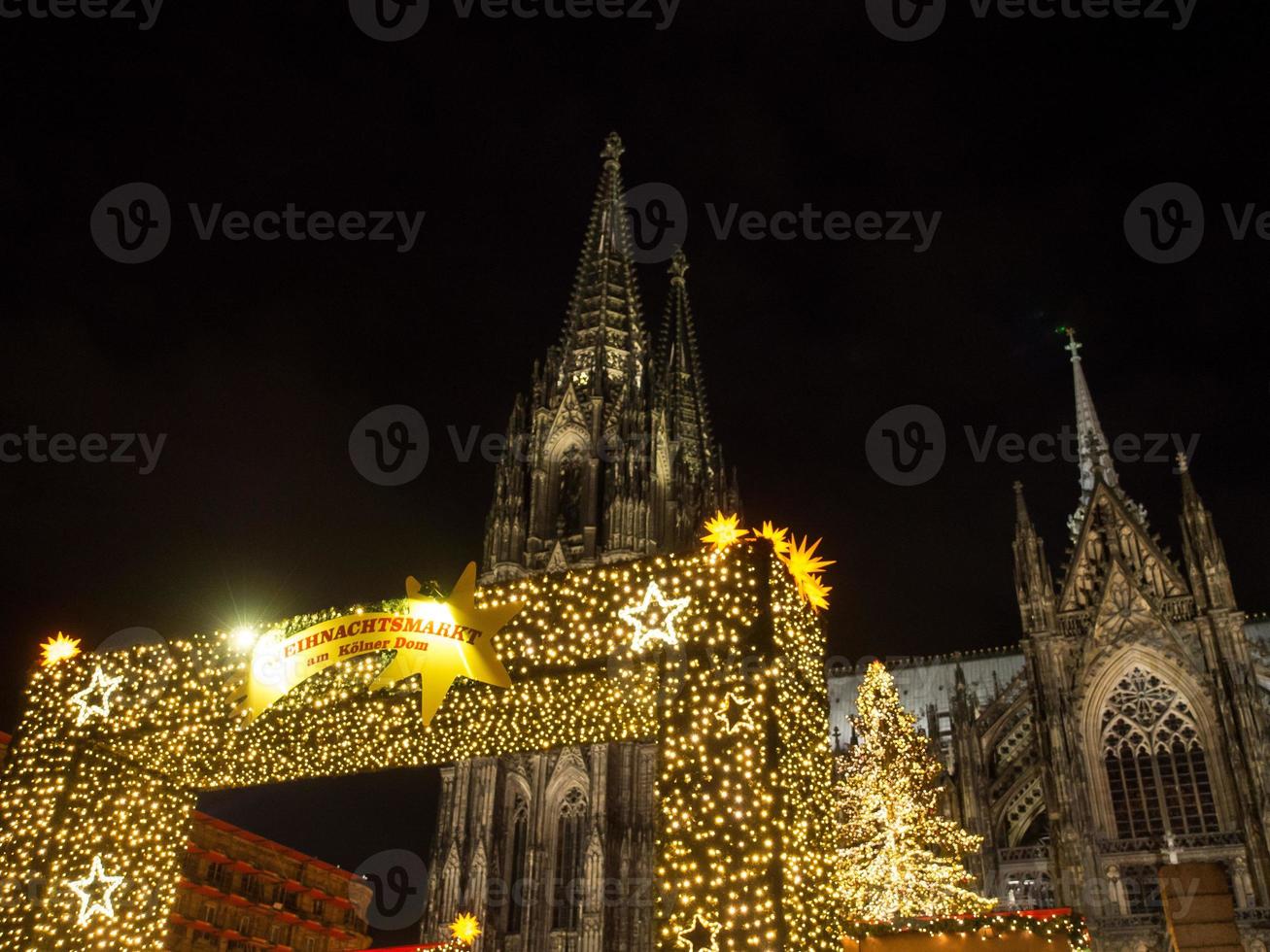 eau de Cologne au moment de noël photo