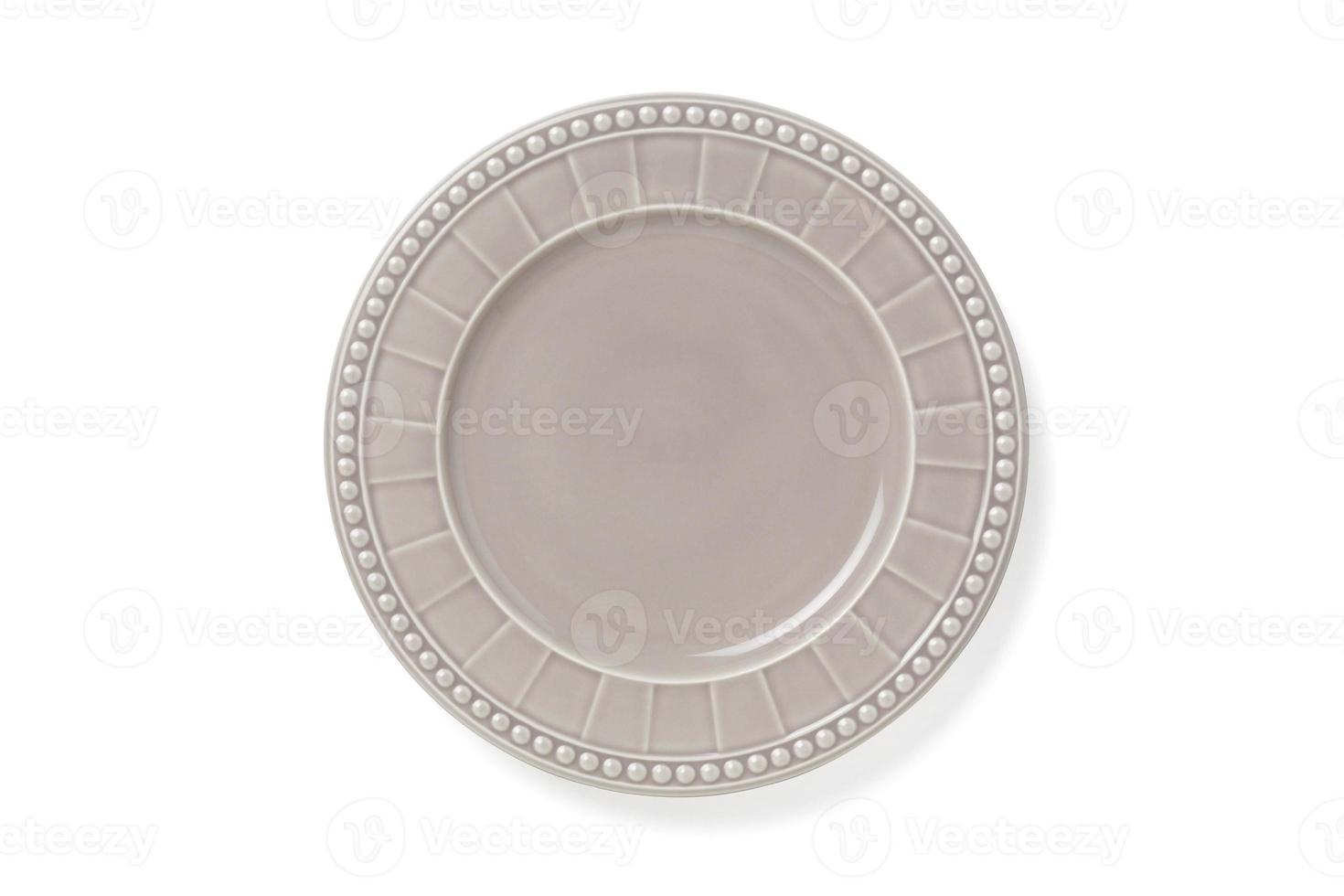 assiette vide isolé sur blanc photo