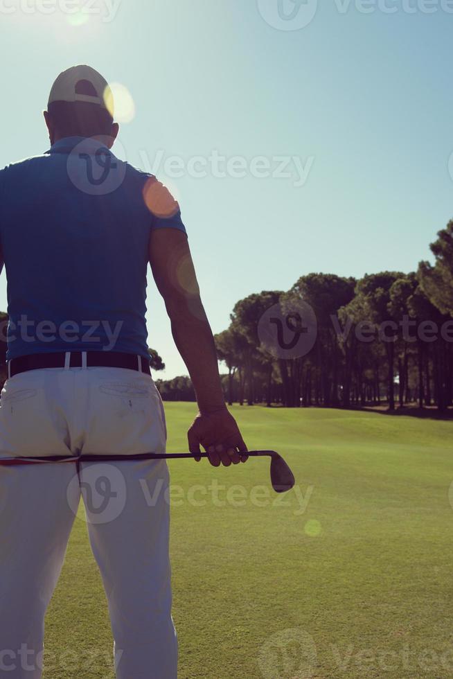 portrait de joueur de golf de dos photo