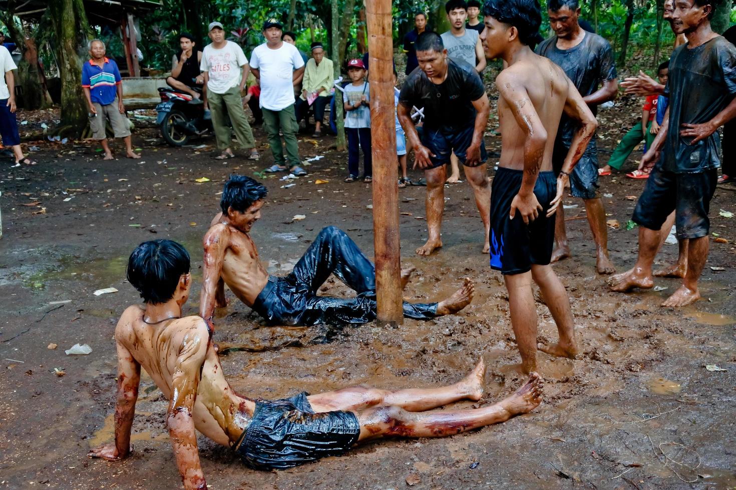 pamulang, 17 août 2022. divers concours pour commémorer la fête de l'indépendance de l'indonésie ont été organisés de manière simple mais toujours vivante. photo