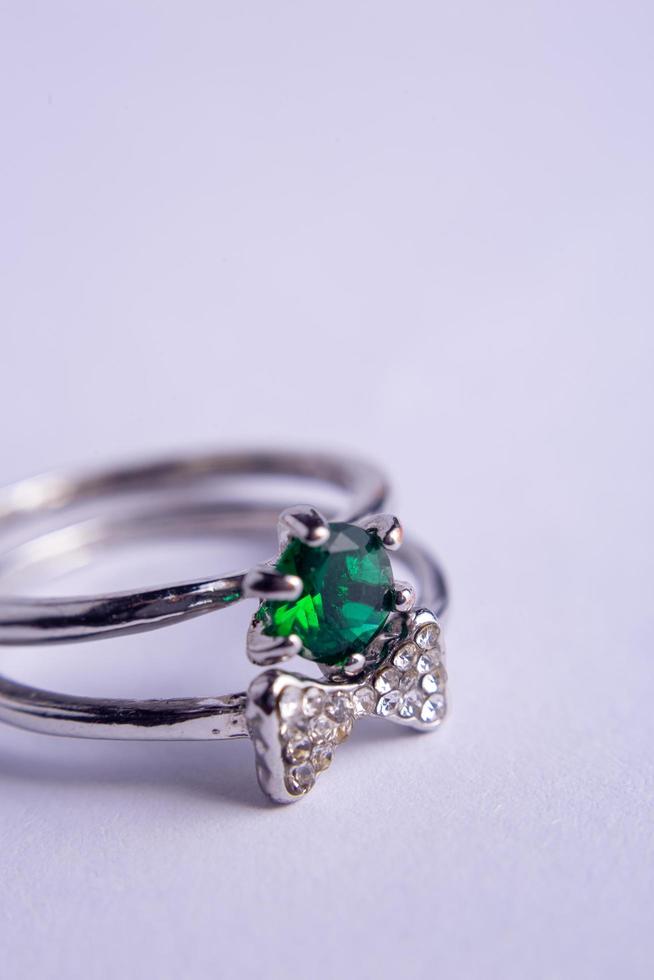 bague avec diamants photo