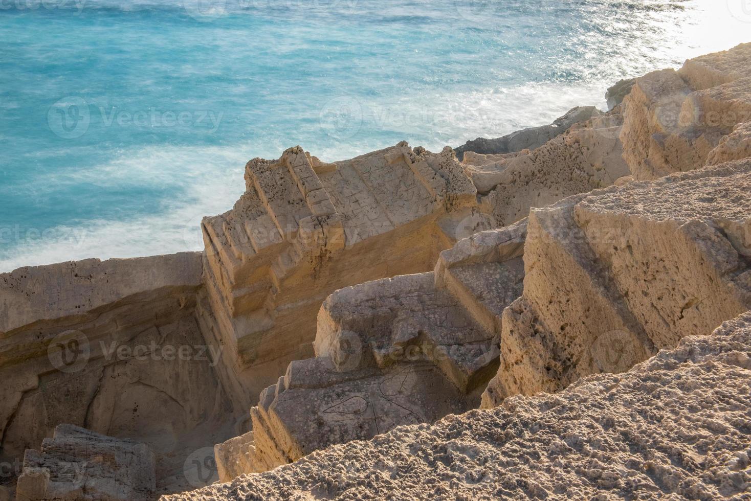 sa pedrera de cala de hort, atlantis en fin d'après-midi photo