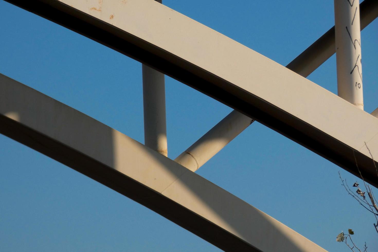 pont fluvial moderne, une prouesse technique sur laquelle des milliers de véhicules passent quotidiennement photo