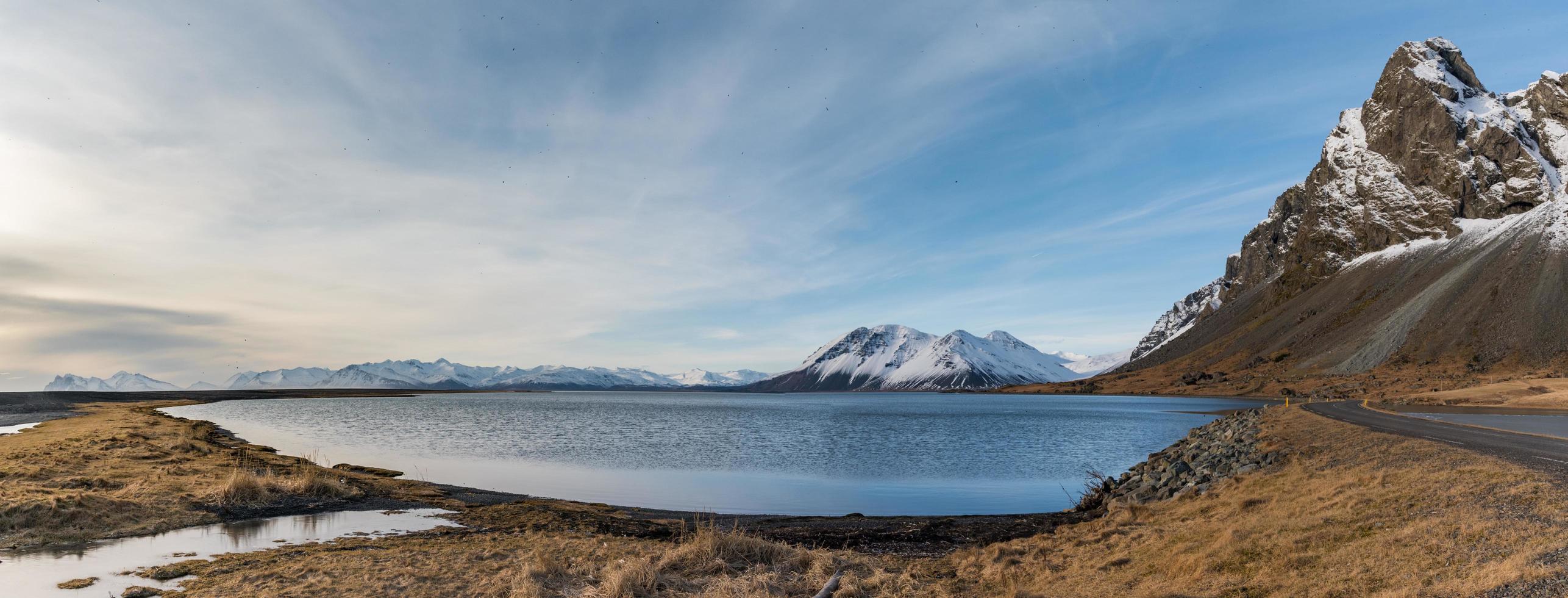 Vue paysage d'Islande de l'île de djupivogur photo