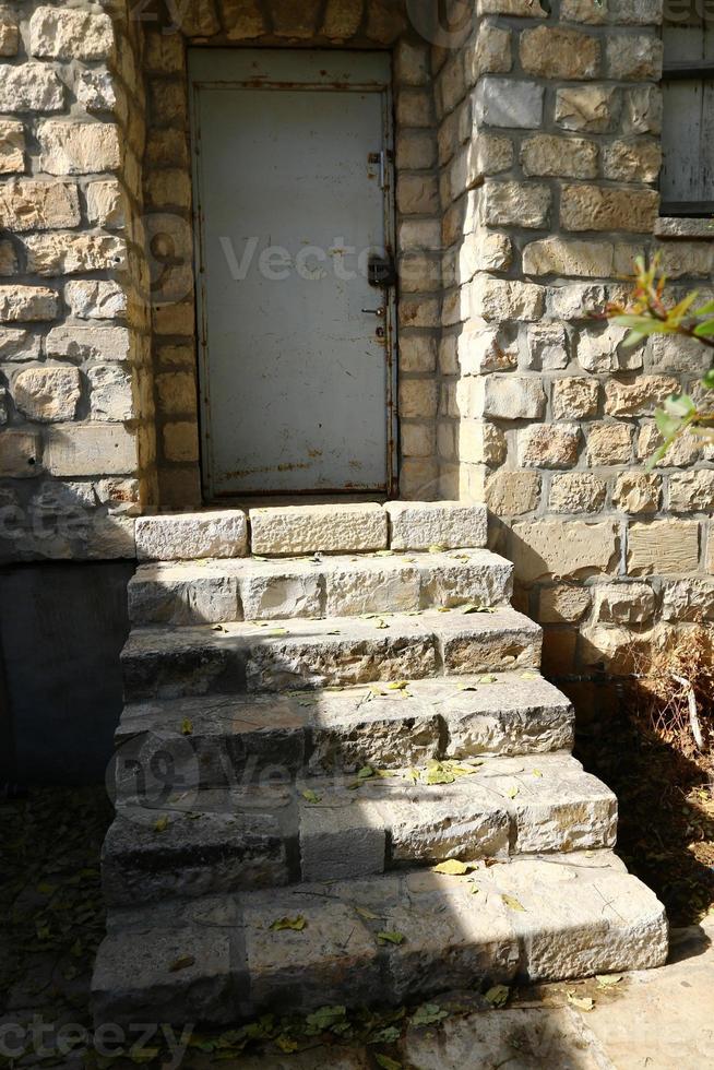 escalier dans le parc de la ville. photo