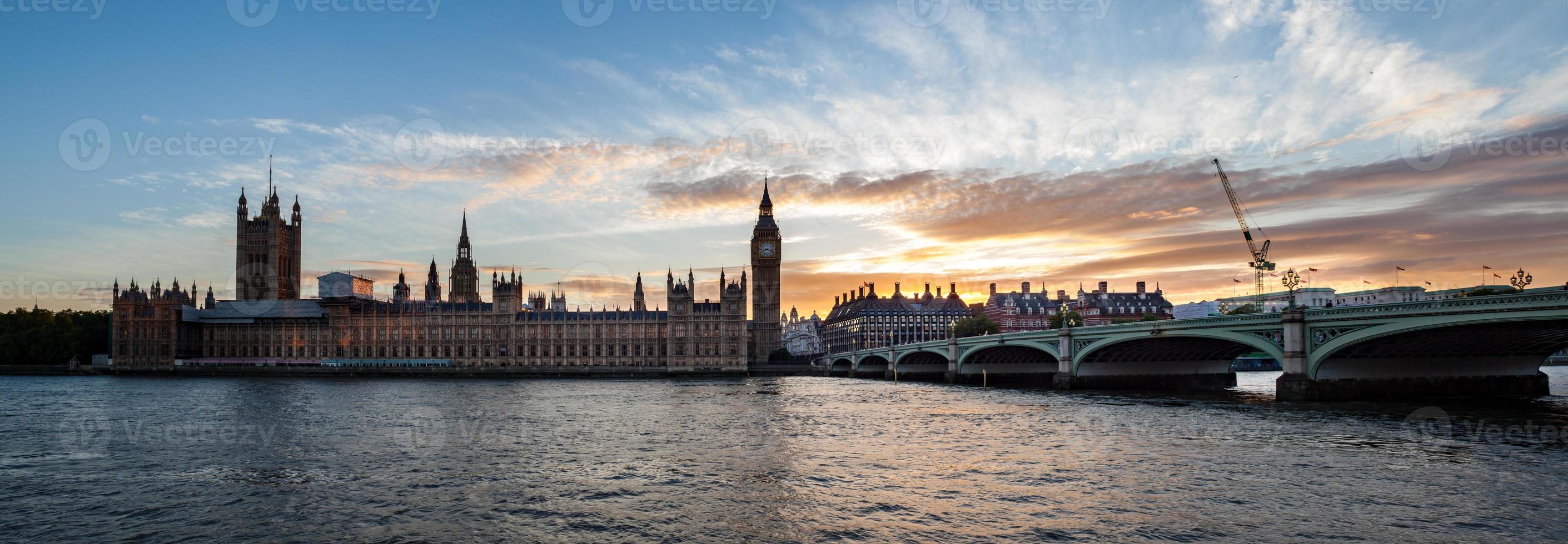 Panorama du coucher du soleil à Big Ben, Londres photo