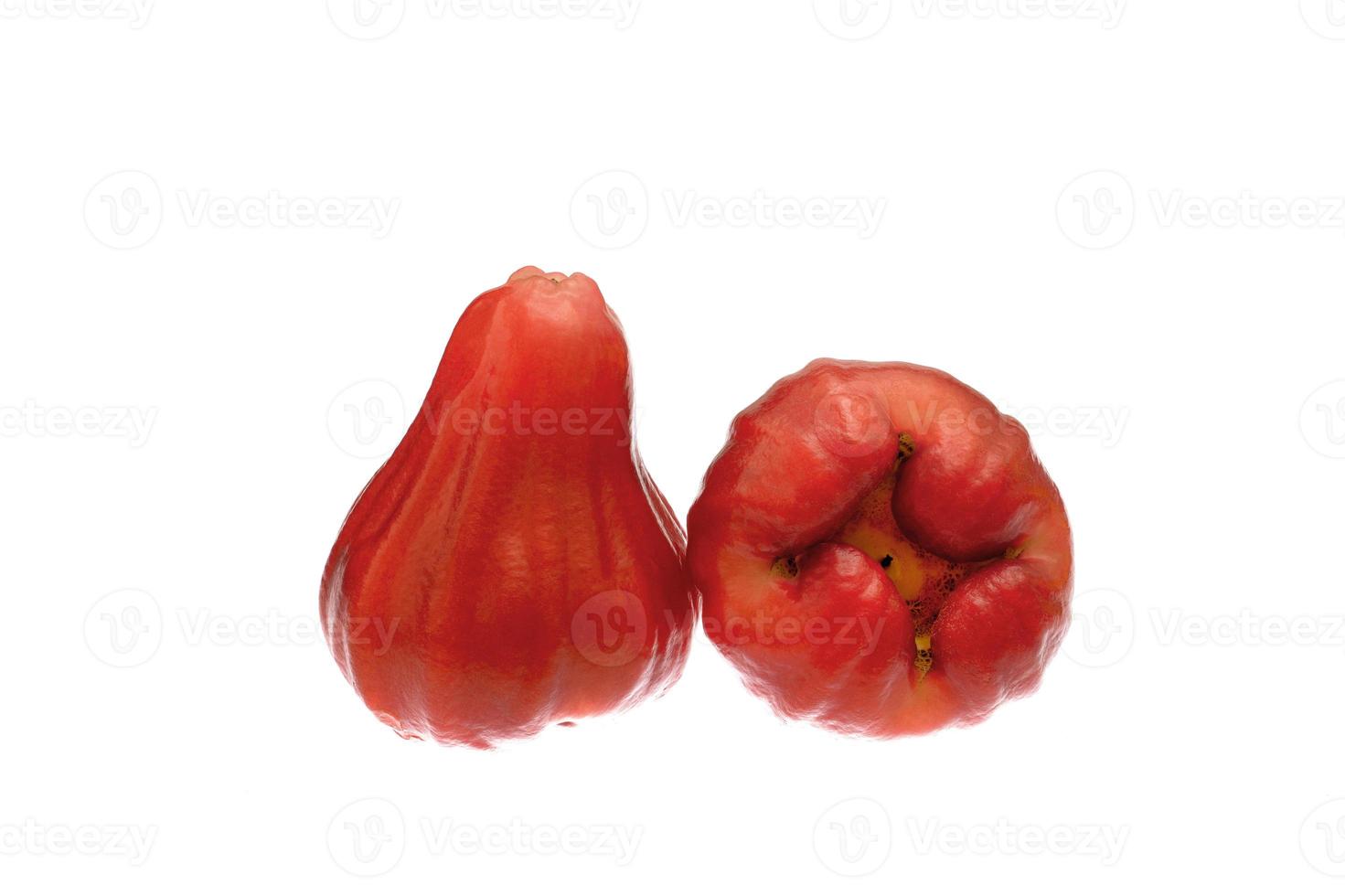 Deux pommes roses isolées sur fond blanc, fruits thaïlandais photo
