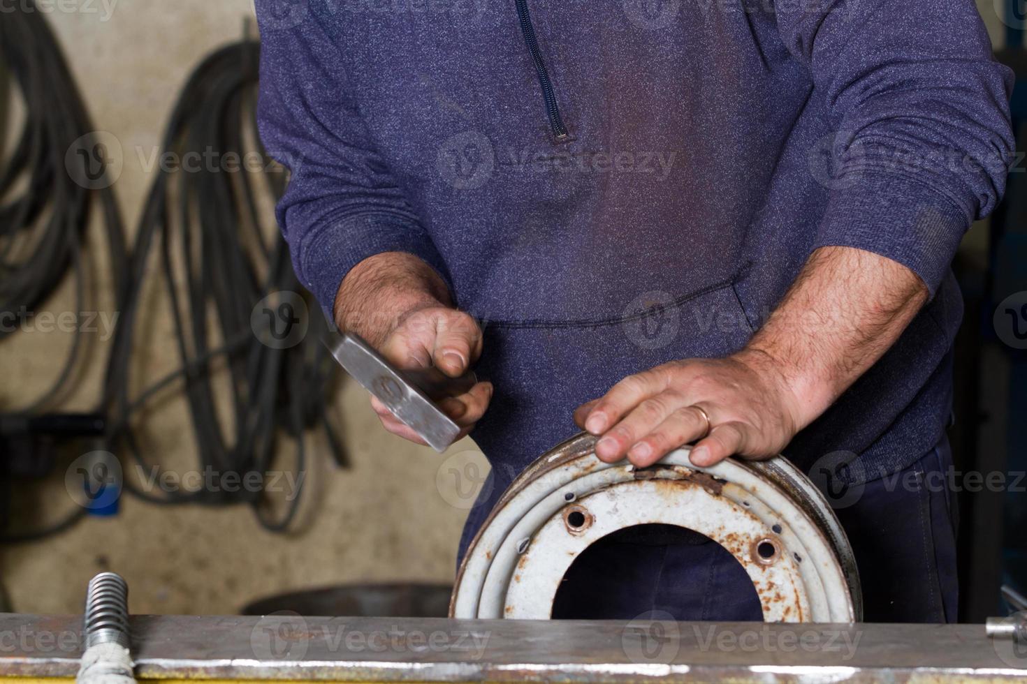 ouvrier métallurgiste photo