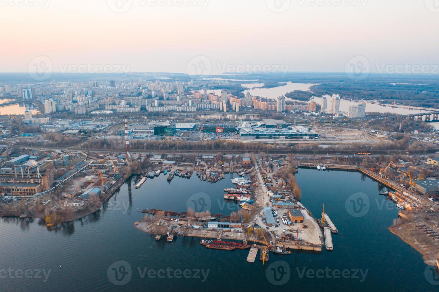 zone industrielle de photographie aérienne d'une grande ville photo