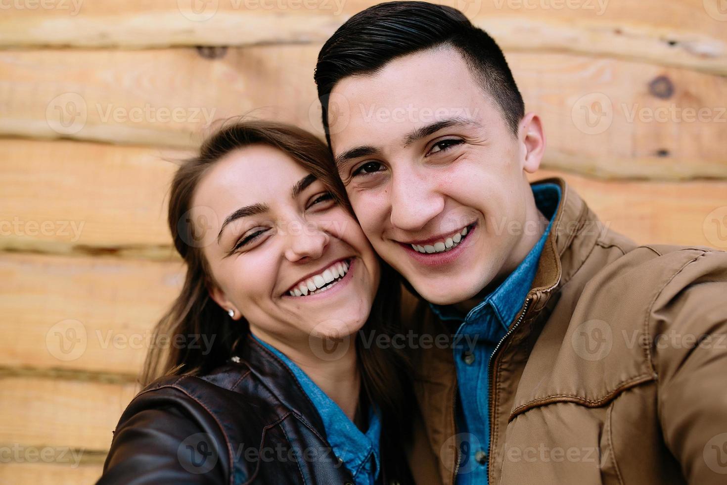 beau jeune couple photo