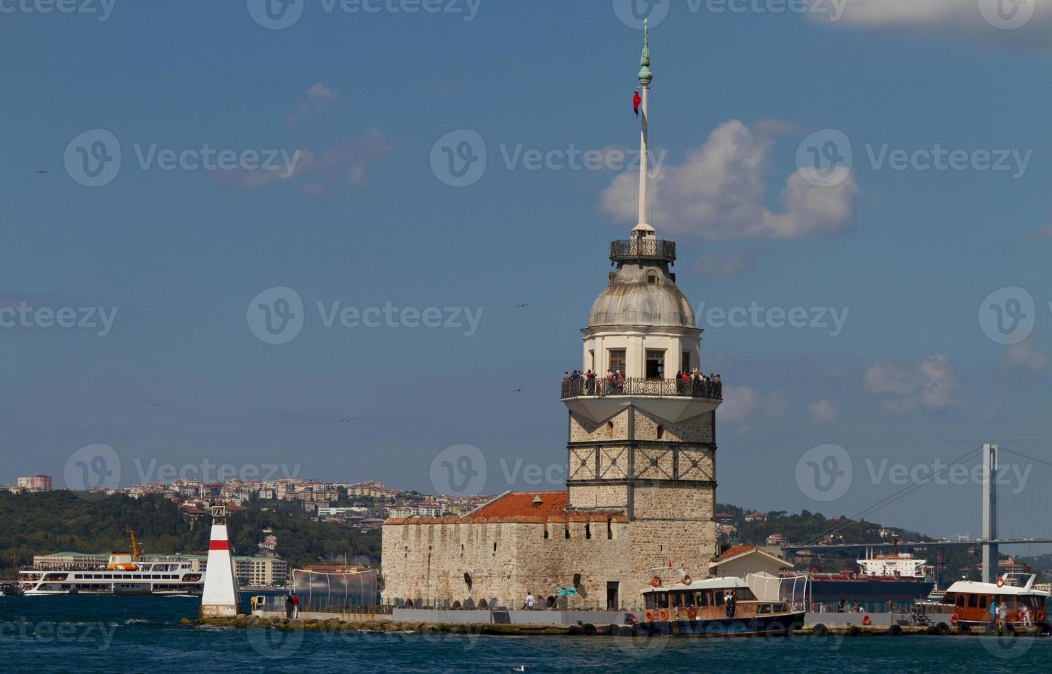 tour de la jeune fille, istanbul photo