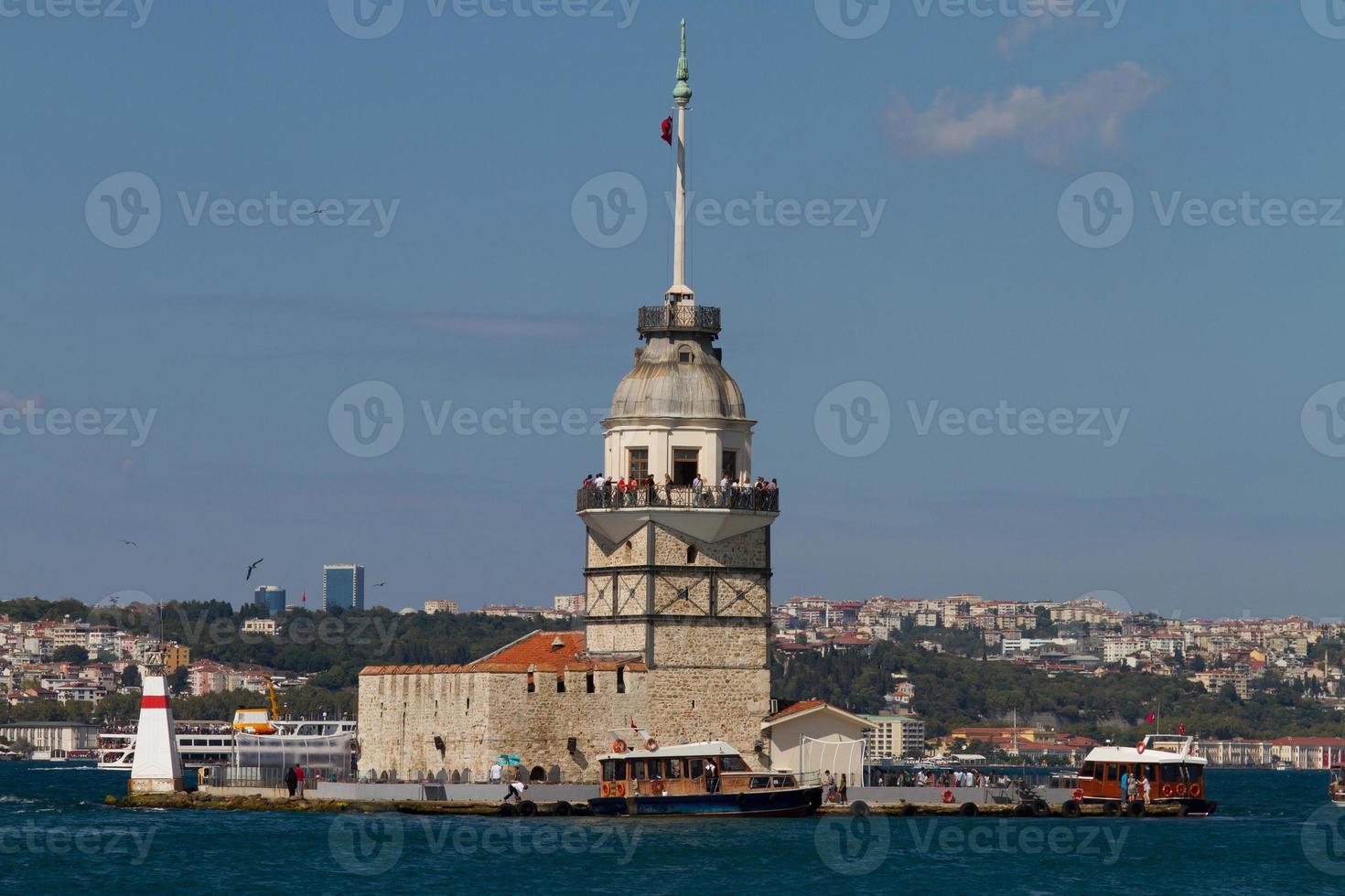 tour de la jeune fille, istanbul photo