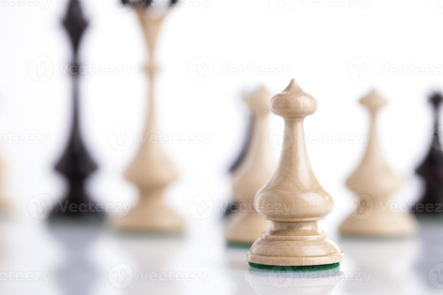 pièces d'échecs sur verre photo