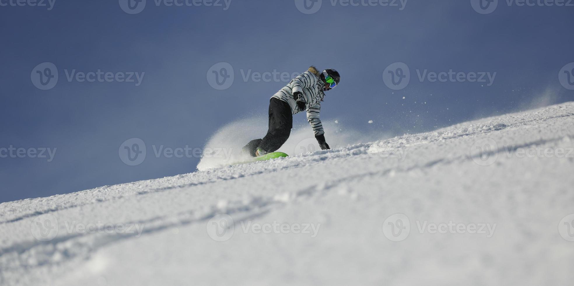 skieurs en montagne photo