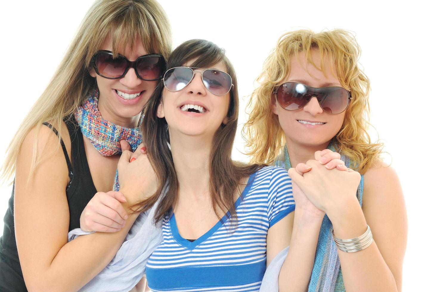 trois femme isolée photo