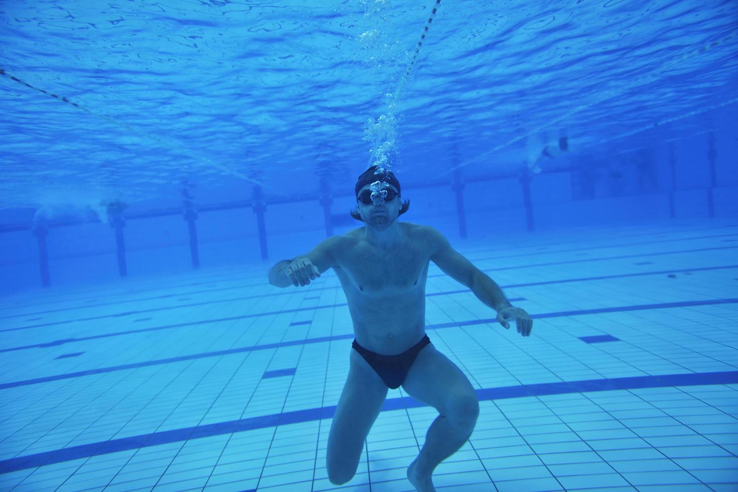 piscine sous l'eau photo