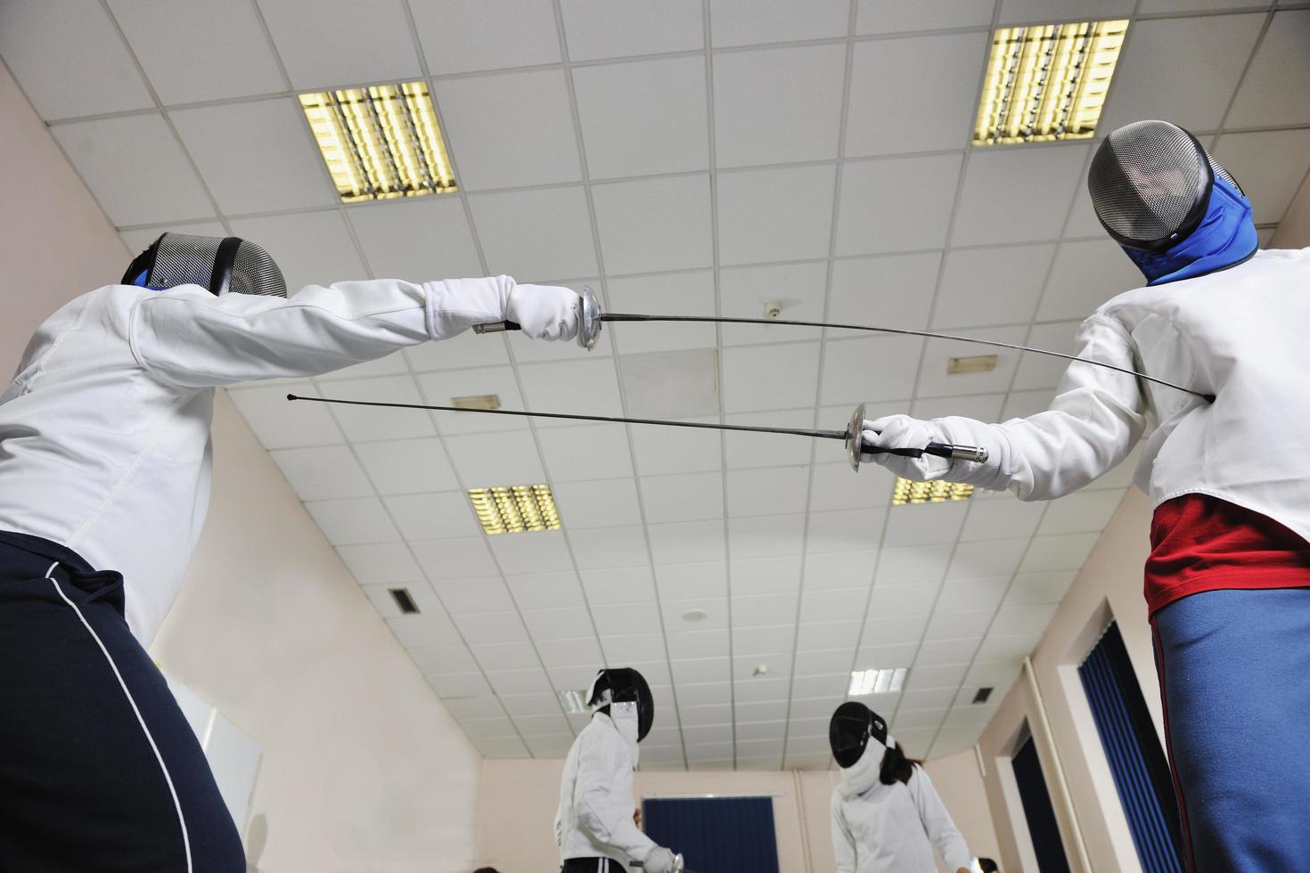 portrait d'athlète de sport d'épée à la formation photo