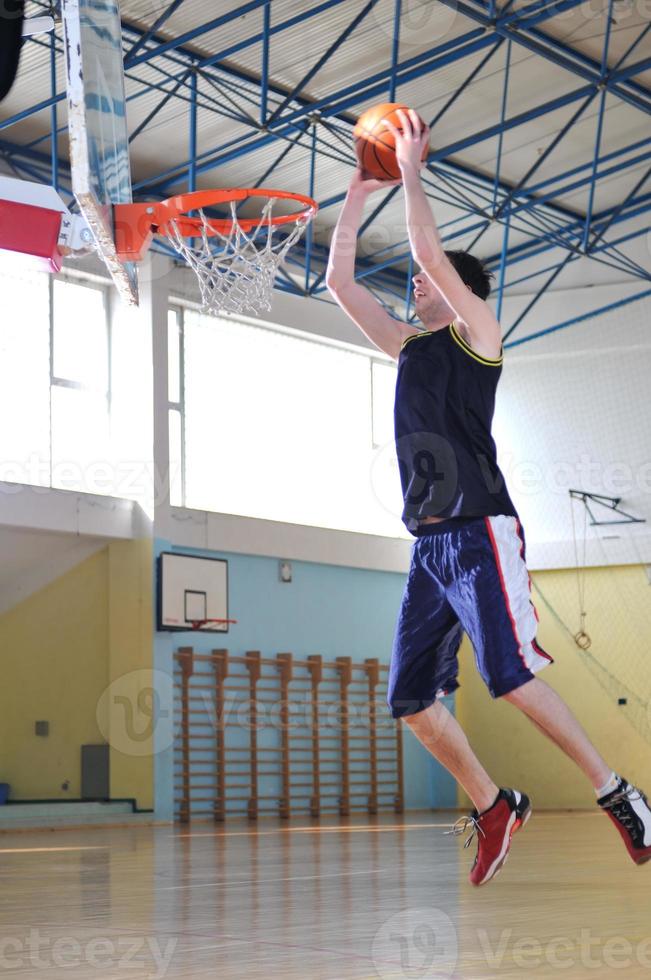 vue de l'homme de basket-ball photo