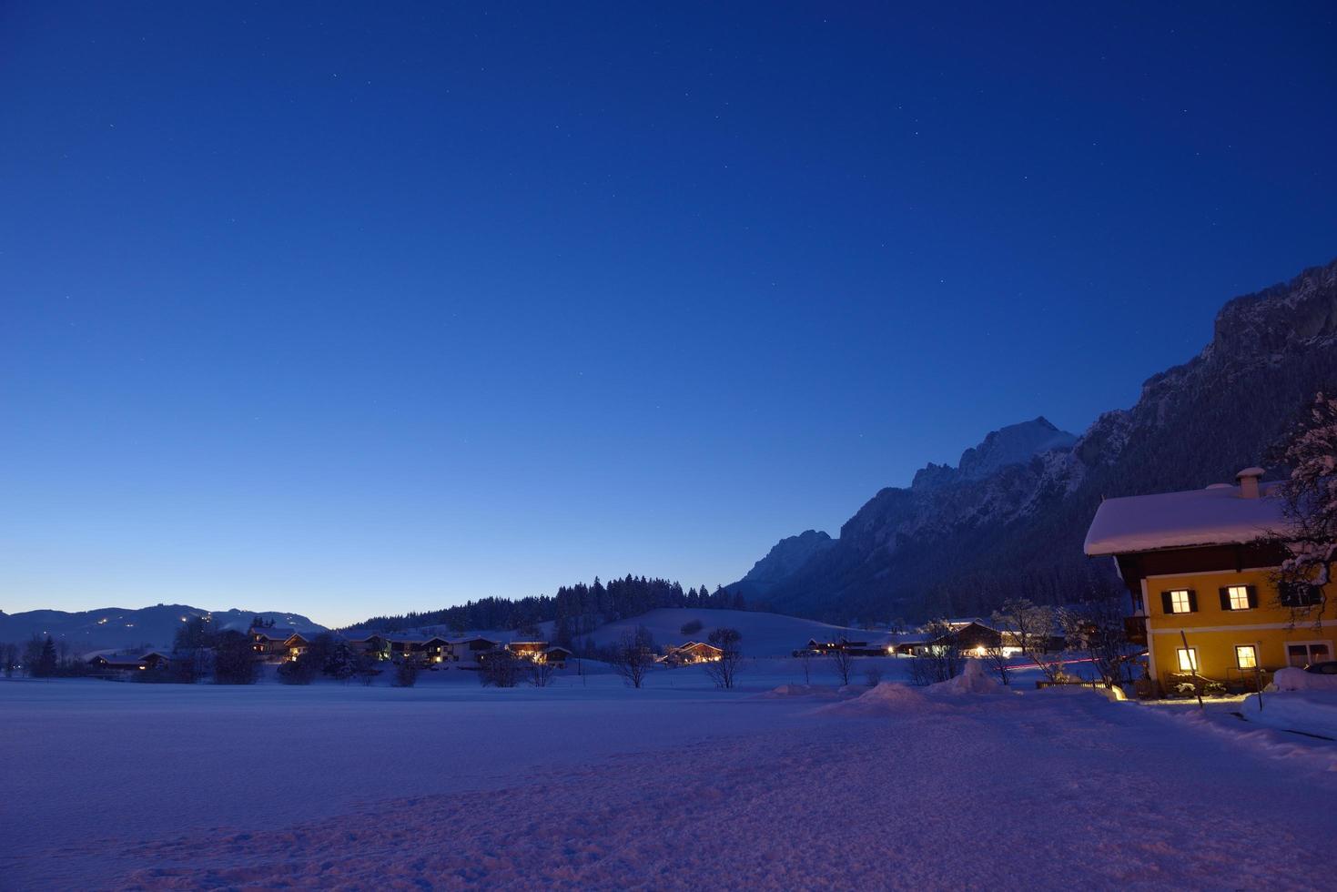 paysage d'hiver de montagne photo