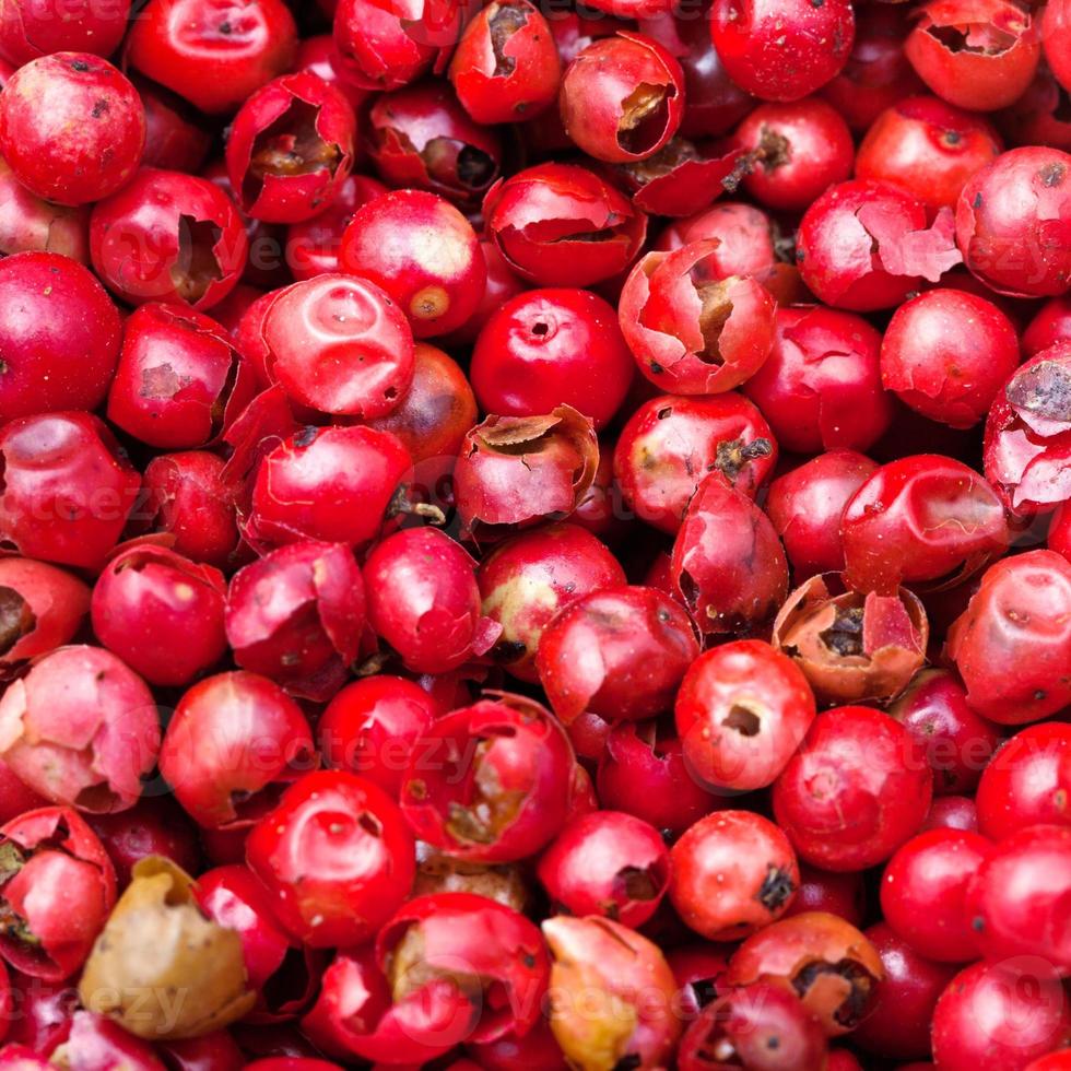 grains de poivre rouge photo