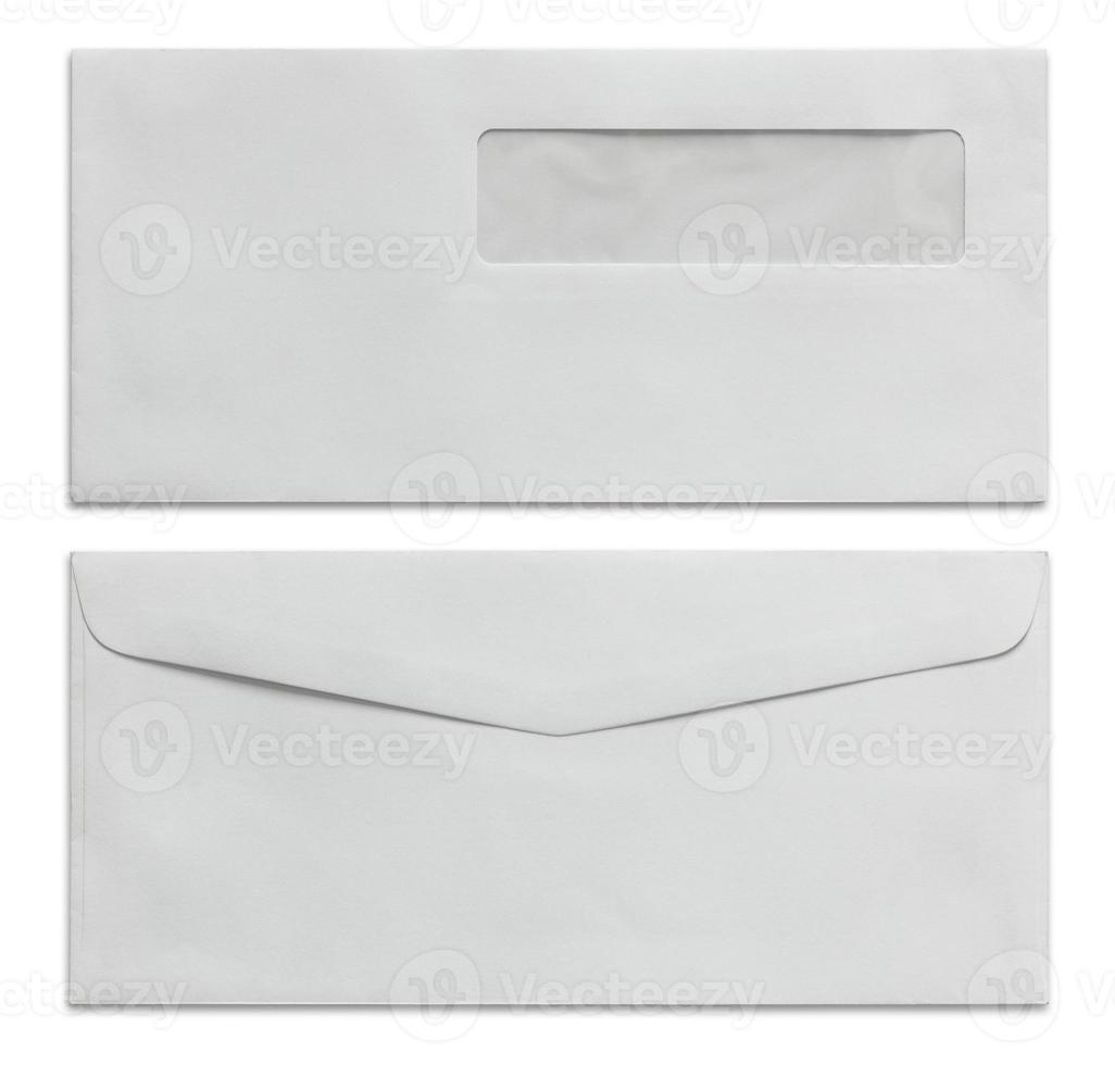 enveloppe blanche isolée sur fond blanc photo